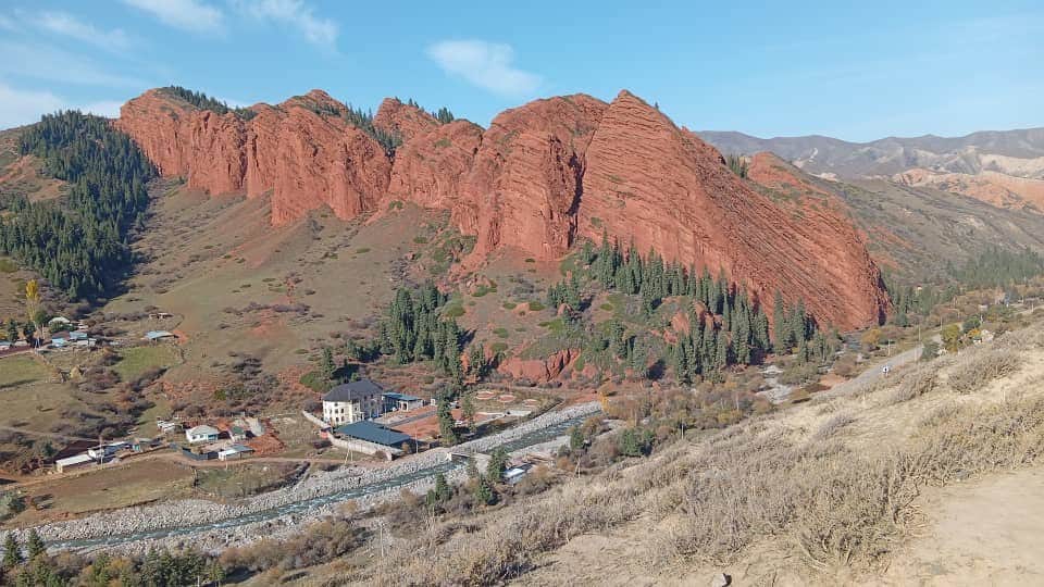 Jeti-Oguz Red Rocks Tour